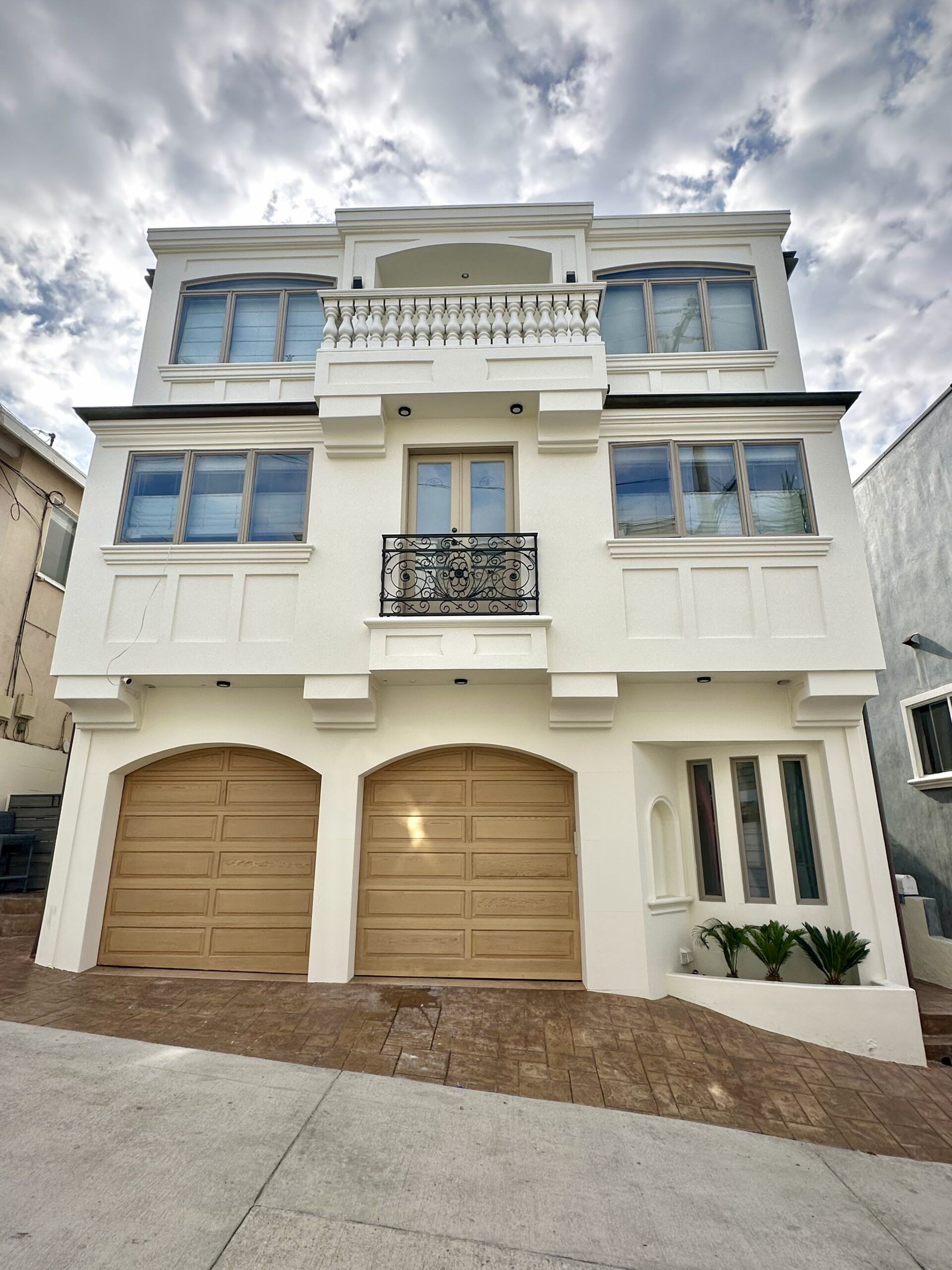 Randy Forbes exterior after pics